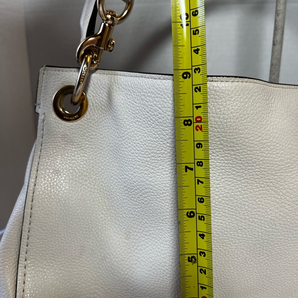 Coach Bag in cream - Picture 11 of 12